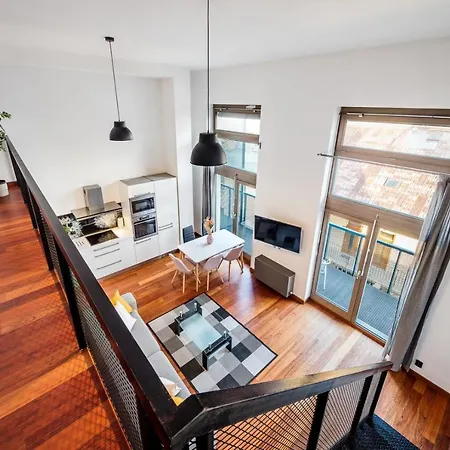 Duplex With 3 Bedrooms * Praha