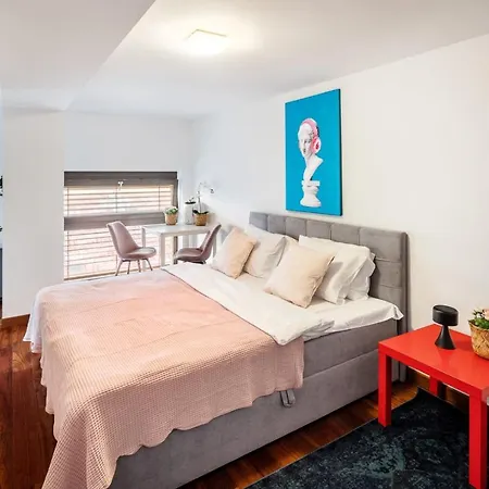 Duplex With 3 Bedrooms Praga