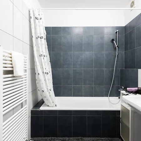 Apartment Duplex With 3 Bedrooms *