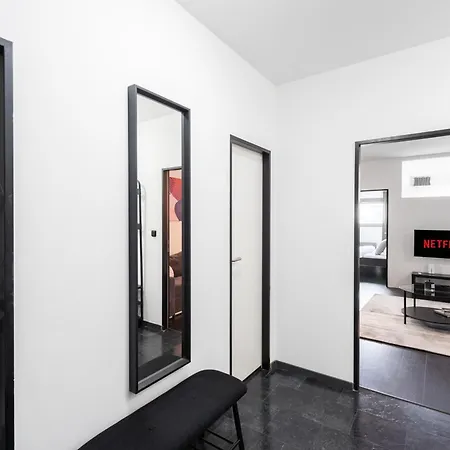 Duplex With 3 Bedrooms Διαμέρισμα Πράγα