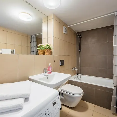 Duplex With 3 Bedrooms * Πράγα