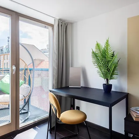 Apartment Duplex With 3 Bedrooms *