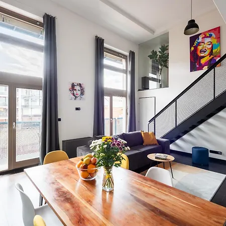 Duplex With 3 Bedrooms *